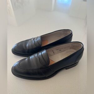 Alden Black Leather Penny Loafers Goodyear welt size 8 B/D Made in USA